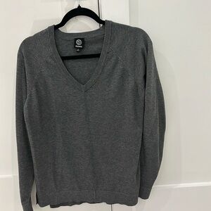 Grey sweater brand Bobeau